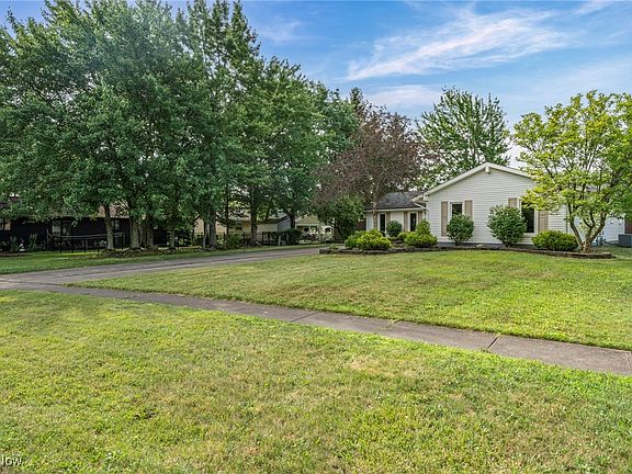 3rd image of 3484 Sturbridge Ln