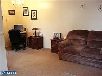 11 Huron Ave — Photo 2