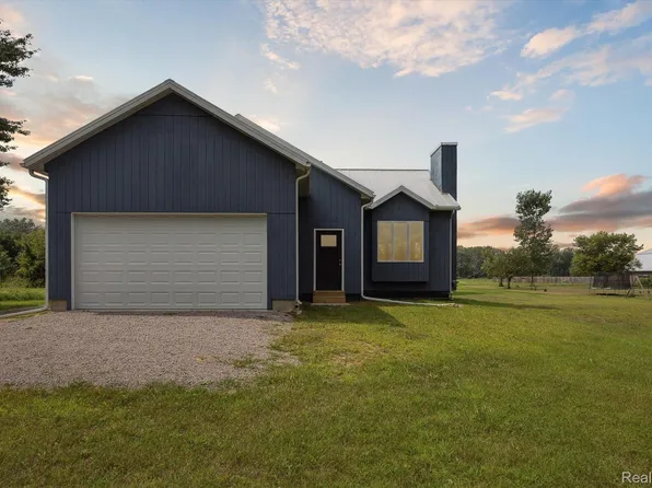 13147 N Jennings Rd, Clio, MI 48420