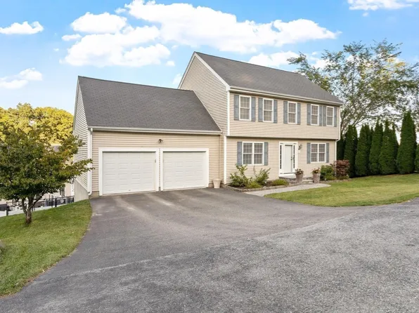 4 Fatima Ln, Worcester, MA 01606