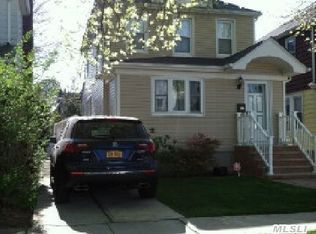 8746 254th St, Bellerose, NY 11426