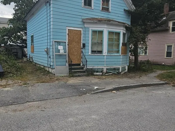 32 Prescott Street, Lewiston, ME 04240