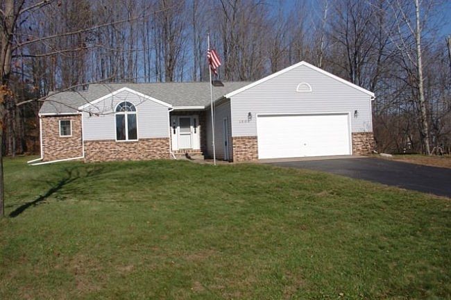 1st image of 151924 Fern Ln