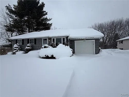 8587 Caughdenoy Rd Photo 1
