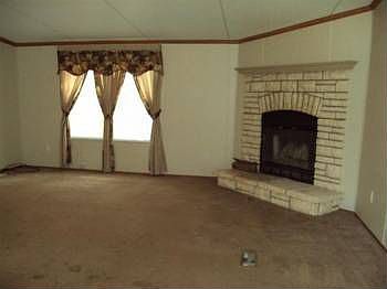 5th image of 125 Regina Dr
