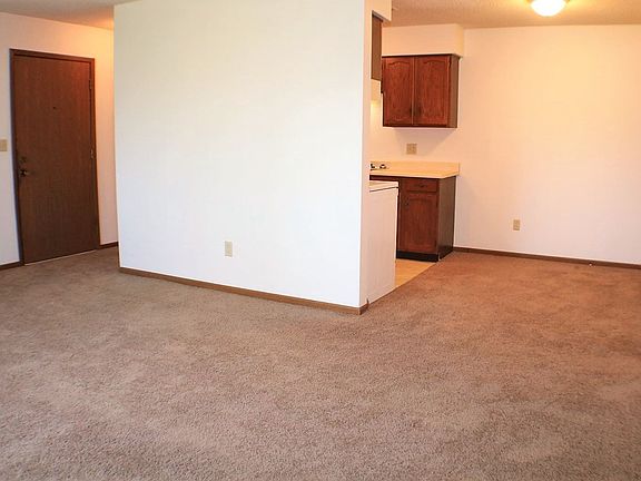 4th image of 814 Oakcrest St APT 2