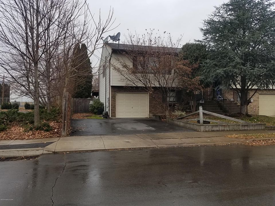 1st image of 44 Center Ave
