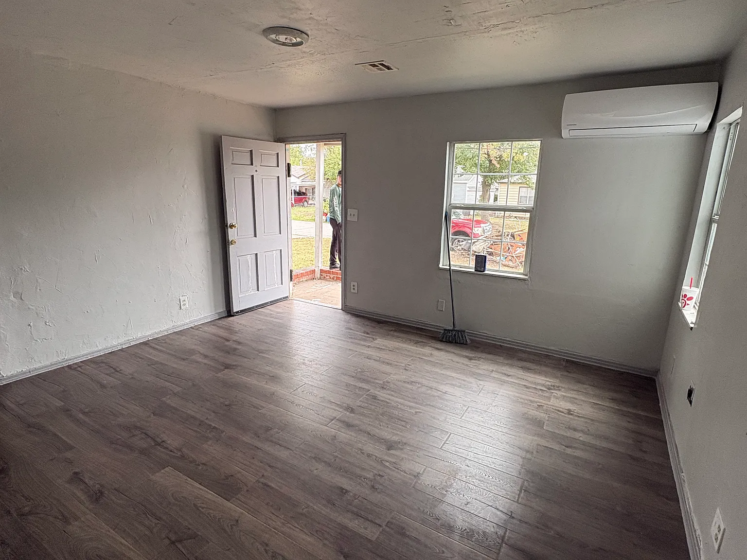 2 bed, 754 sqft, $1,000 — Photo 4