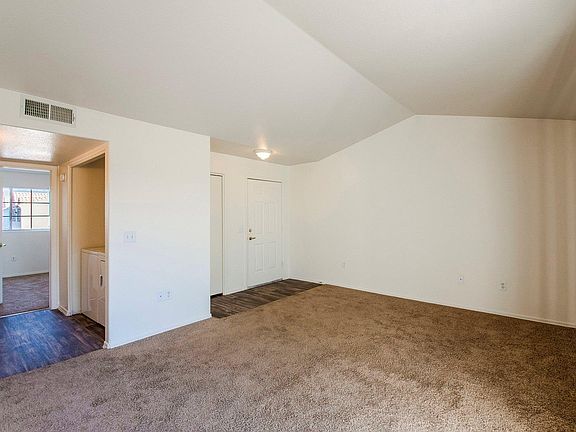 4th image of 904 N Washington St APT 207
