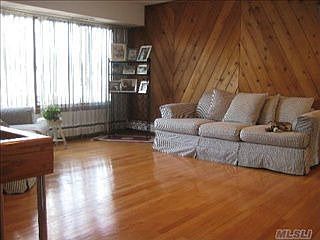1st image of 2578 Harvard Ln