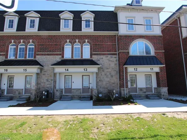 677 Park Rd N #13, Brantford, ON N3R 0C2