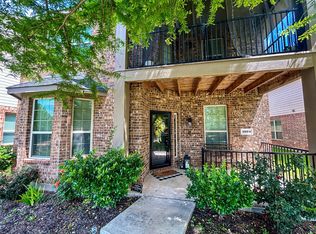 1904 Parkside Mews, Lancaster, TX 75146
