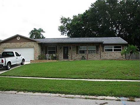 4th image of 704 E Lakeshore Dr