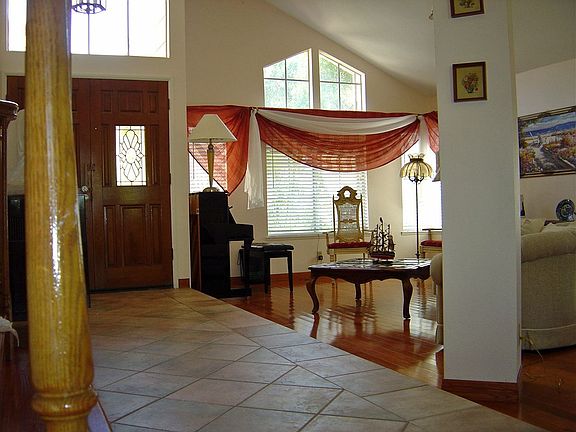 5th image of 2869 Whippoorwill Dr