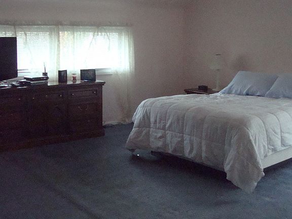 2nd image of 2480 14th St
