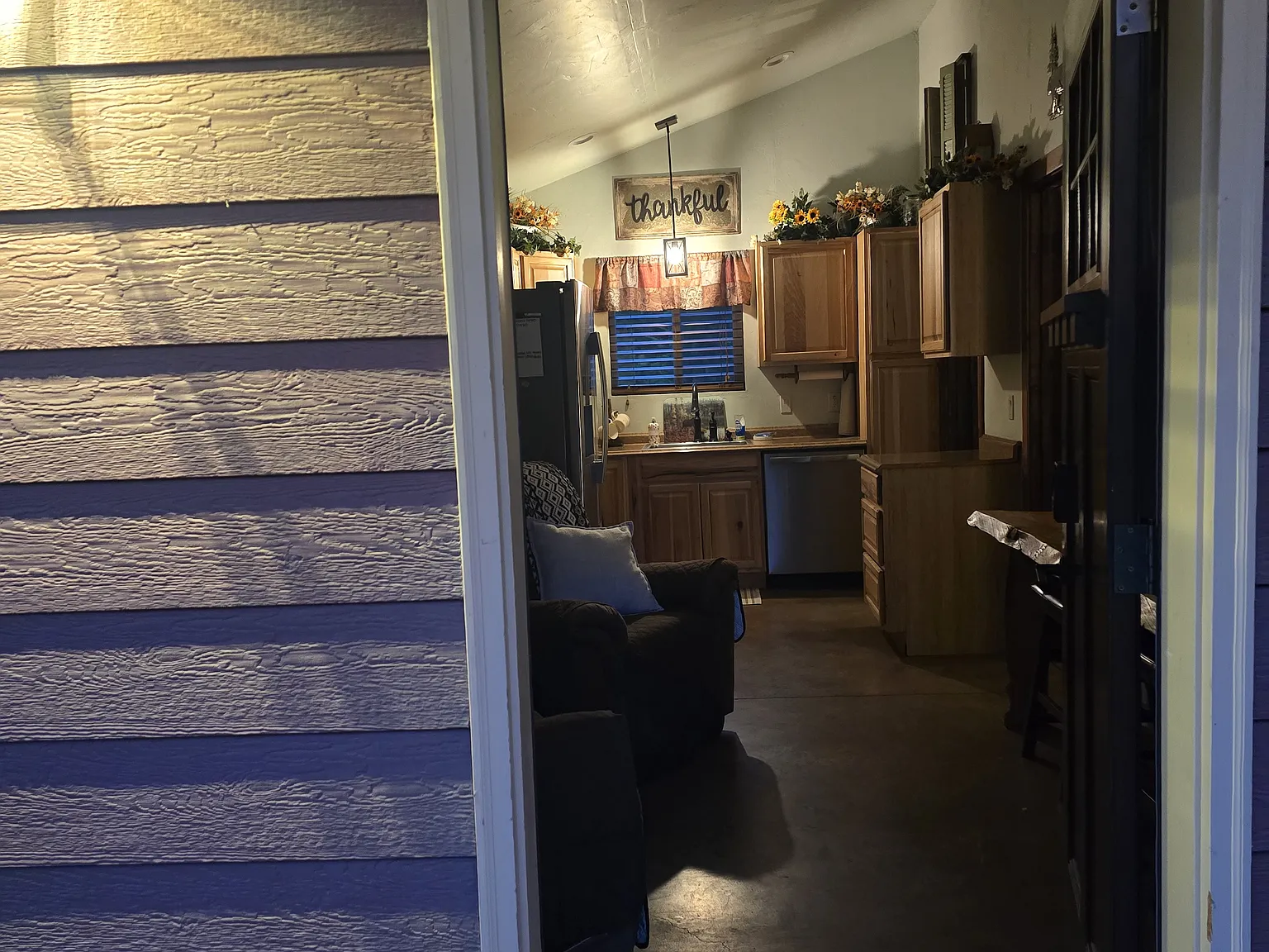 195 Lodge Ave — Photo 3