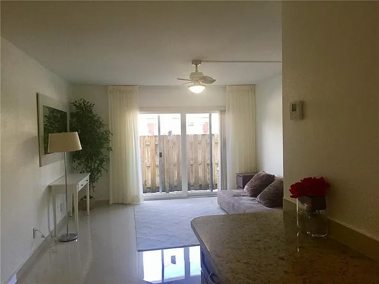 3220 NE Bayview Dr #102 — Photo 5