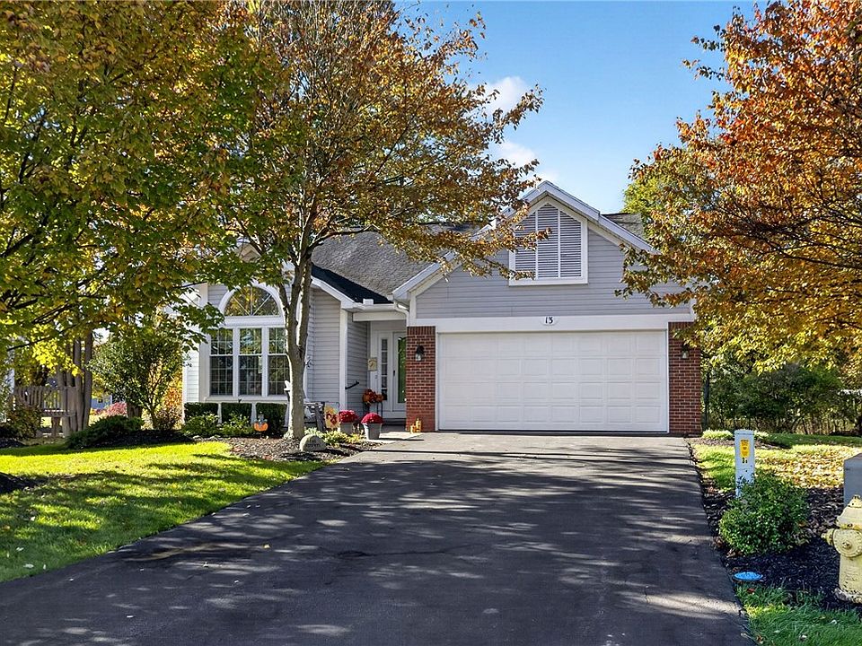 1st image of 13 Lilly Pond Cir