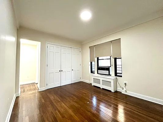 Rented by Moises Farhart, LREB | media 29