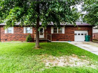 6 Lafayette Cir, Hurricane, WV 25526