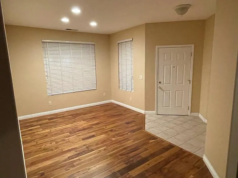 1113 Tule Dr — Photo 2