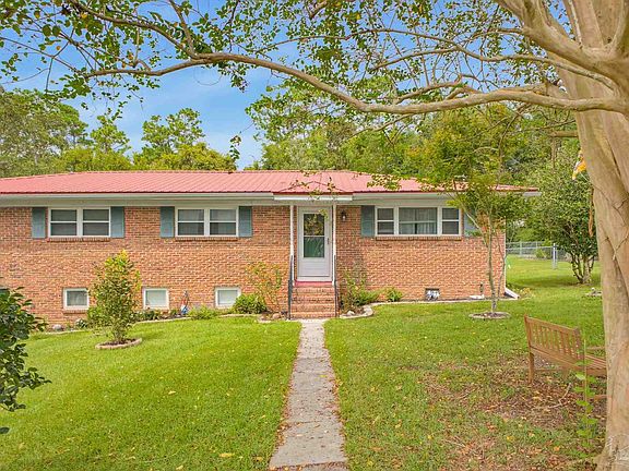3rd image of 2370 Le Ruth Dr