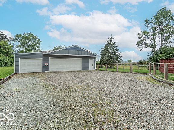4th image of 2636 S Hunter Rd