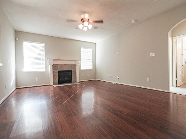 3638 Cottage Manor Ln — Photo 12