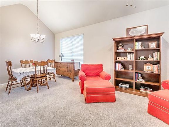 2nd image of 6114 Fieldcrest Ln