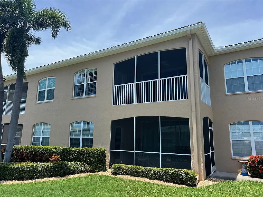 3 bed, 2.0 bath, 1610 sqft, $2,250 — Photo 2