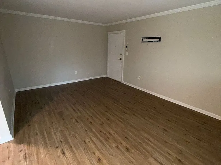 3111 Naylor Rd SE #301 — Photo 8