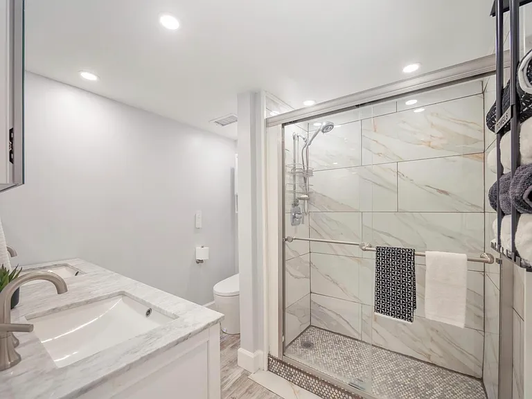 2825 S King St #803 — Photo 7