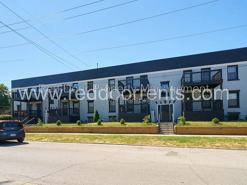 1337 E Market St #3