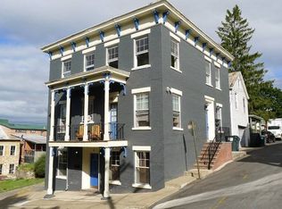 11 Thompson St, Catskill, NY 12414