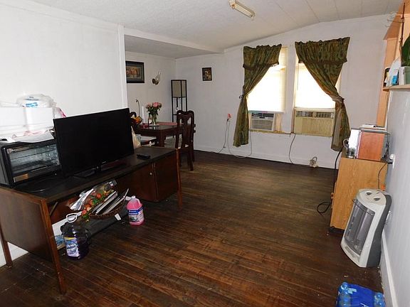 5th image of 2219 Avenue B