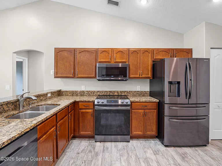 567 Consolata Ave NW — Photo 14