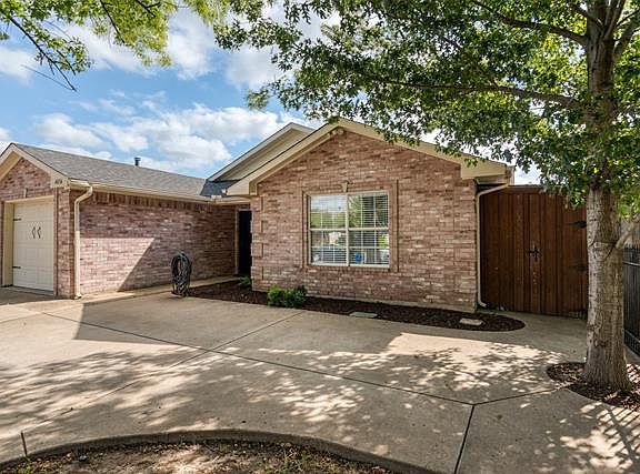 3rd image of 4454 Tierra Dr