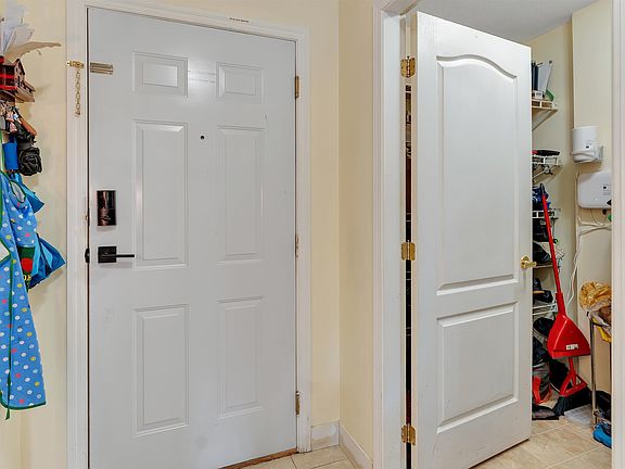 5th image of 2960 Trethewey St #101