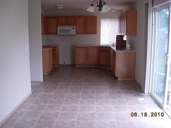 4th image of 17715 37th Ave E