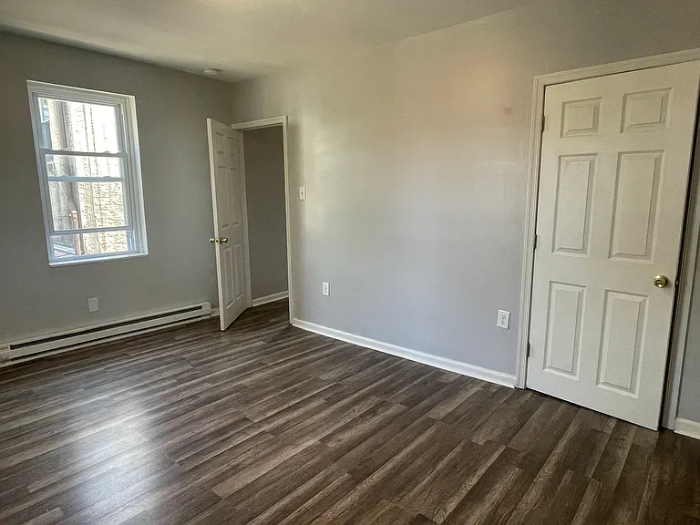 338 N 63rd St #2B — Photo 13
