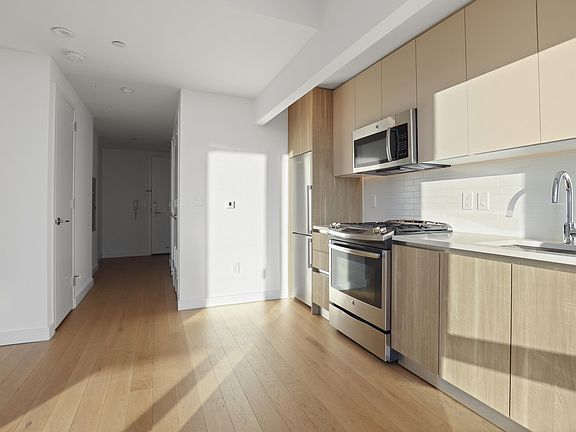 5th image of 42-20 24th St #33F
