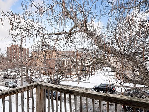 5th image of 924 21st Ave S APT 5