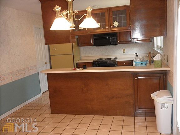 4th image of 1658 Pondside Dr