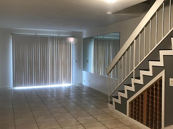 2nd image of 316 E Surfside Dr #316