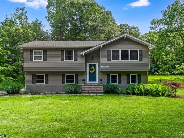 9 Wehrli Rd, Washington Twp., NJ 07853