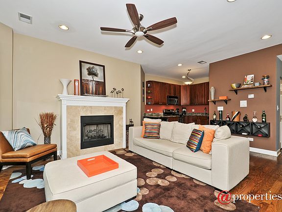 Kitchen / Living Room