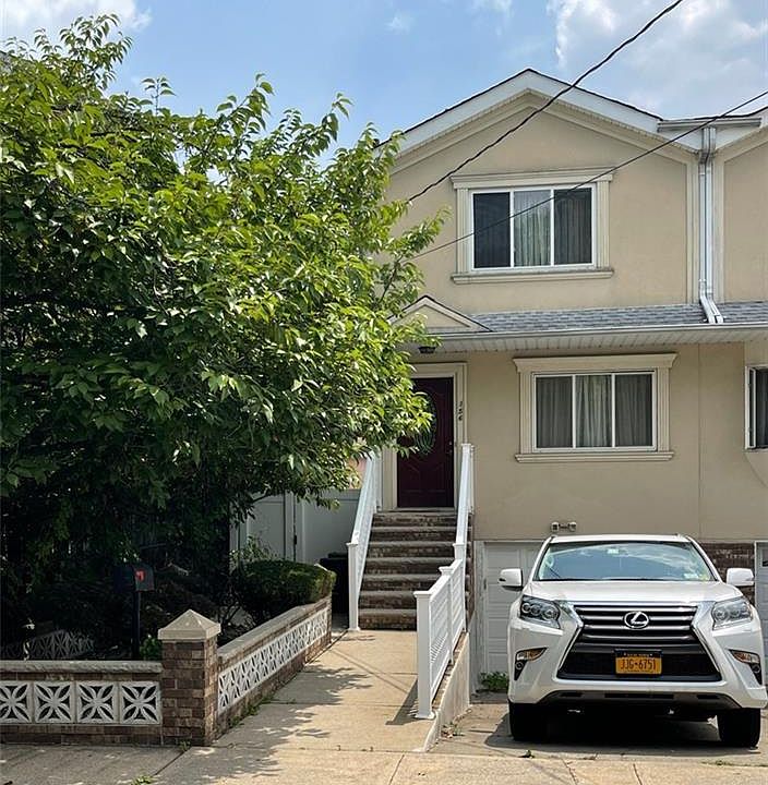 1st image of 156 Winham Ave