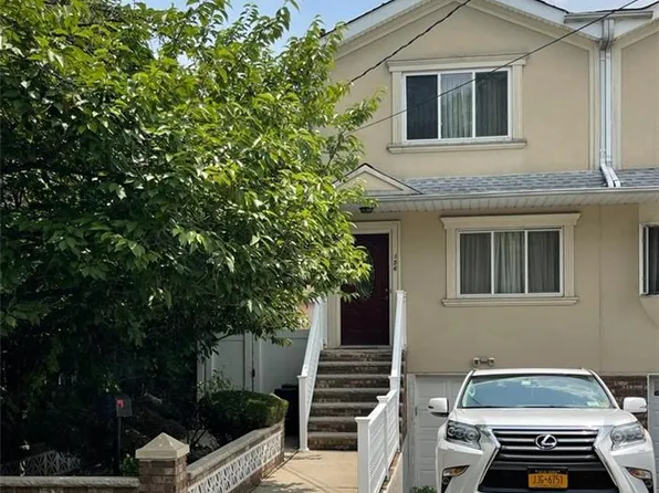 156 Winham Ave, Staten Island, NY 10306