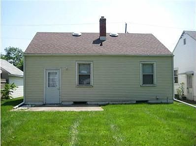 2nd image of 183 Forest Lawn Blvd