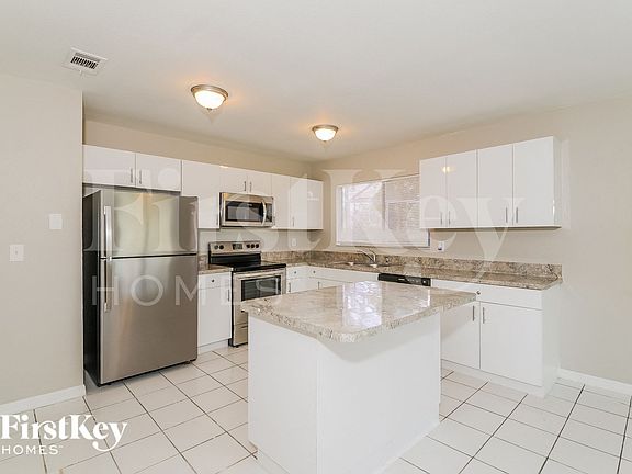5th image of 5631 Lingle St